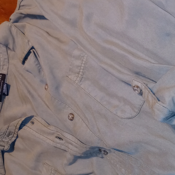 Womans soft button down - Picture 2 of 3